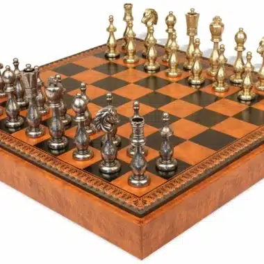 Set Orientale Scacchiera in Similpelle con Vano Portapezzi e Pezzi degli Scacchi in Metallo Filigranato