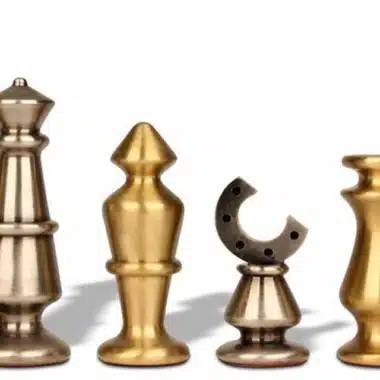 Set di Scacchi in Ottone Massiccio Modern