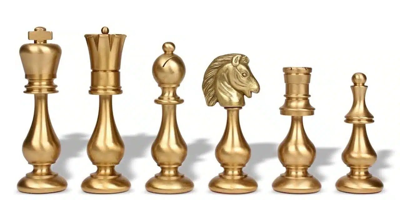 Set di Scacchi Large Oriental in Ottone Massiccio - immagine 2