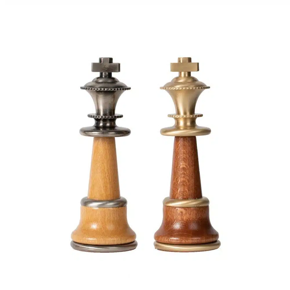 Set Staunton XL II Scacchiera in Legno di Olmo e Radica Laccata & Scacchi in Legno e Ottone - immagine 16
