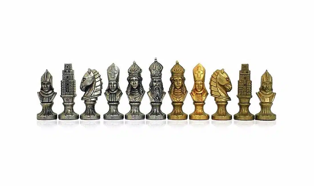 Ensemble "Moncada" Echiquier en Bois Massif, Plateau en Albâtre de Toscane & Jeu d'Echecs en Métal