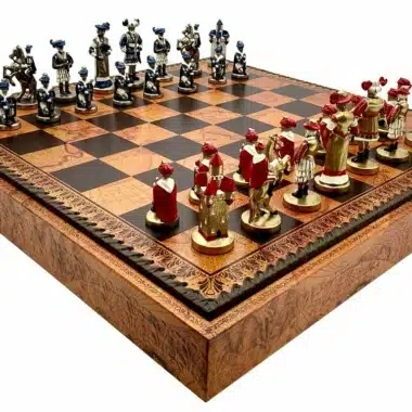 Set Lanzichenecchi Mercenari II Scacchiera con Vano Portapezzi e Set di Scacchi in Metallo Dipinti a Mano