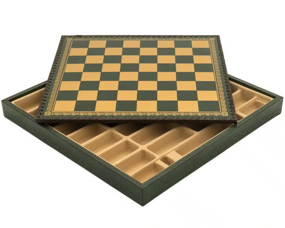 Set Camelot Re Artù XIII Scacchiera con Vano Portapezzi e Scacchi in Metallo - immagine 20