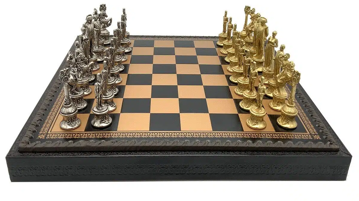 Set Napoleon Scacchiera in Similpelle & Scacchi in Metallo Massiccio - immagine 4