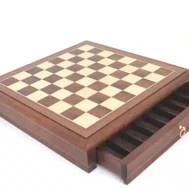Scacchiera in Legno di Noce con Cassetto Portapezzi