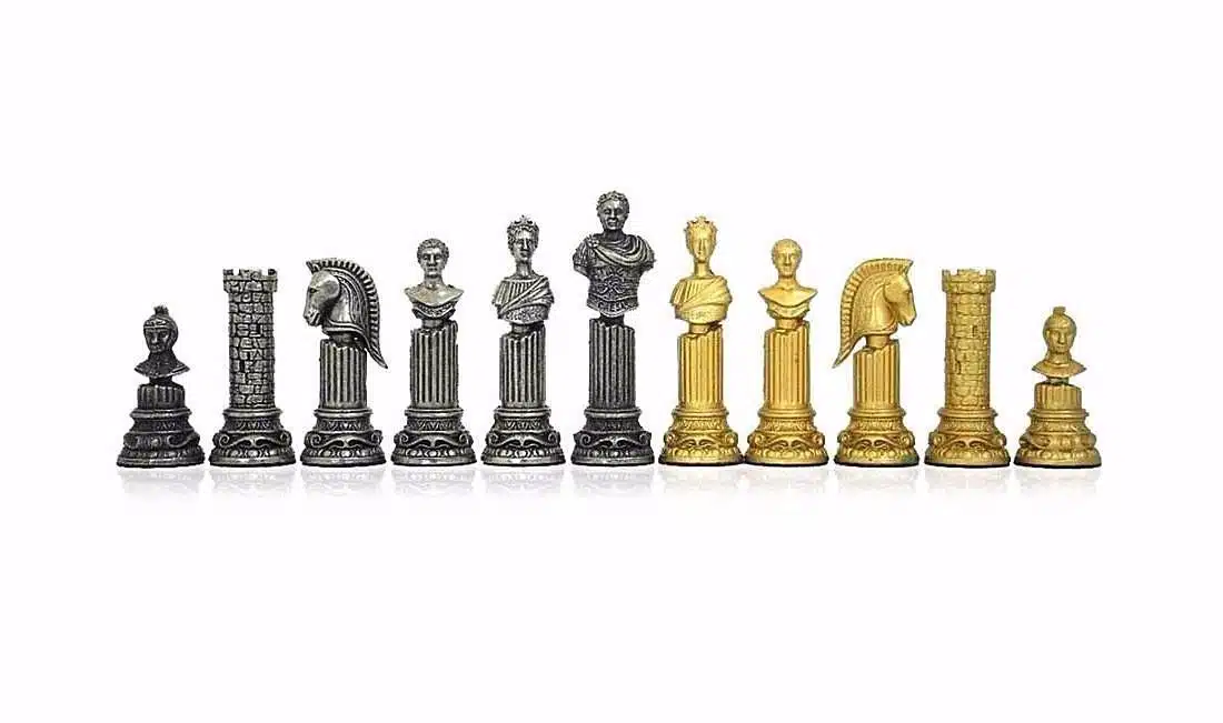 Set Impero Romano VIII Scacchiera Opaca in Legno di Olmo ed Erica e Scacchi in Metallo - immagine 8