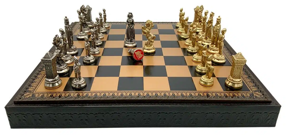Set Mary Stuart VIII Scacchiera con Vano Portapezzi e Scacchi in Metallo - immagine 3