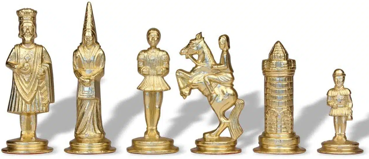 Set Camelot Re Artù VII Scacchiera in Similpelle & Scacchi in Metallo Massiccio - immagine 13