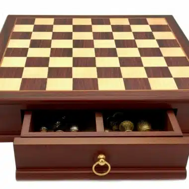 Scacchiera in Legno di Mogano e Acero con Cassetto Portapezzi