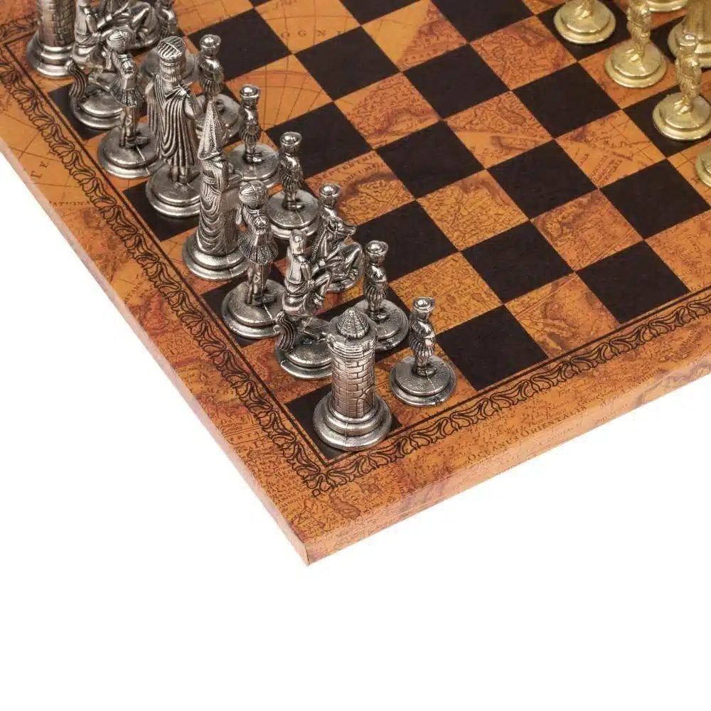Set Camelot Re Artù VII Scacchiera in Similpelle & Scacchi in Metallo Massiccio - immagine 5