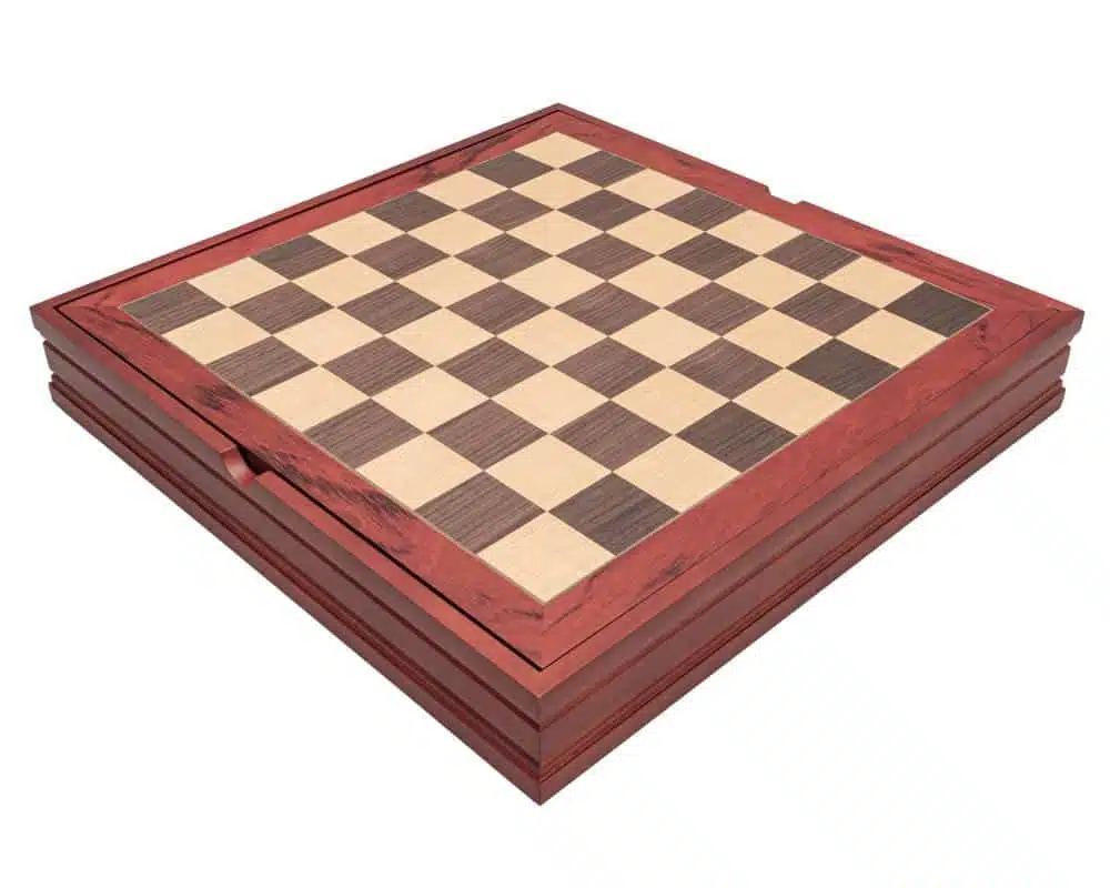 Scacchiera in Legno di Noce e Acero con Vano Portapezzi