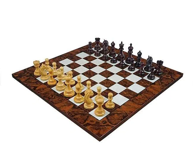 Set Garvi Luxe Scacchiera in Radica di Noce Scuro Laccata & Scacchi in Legno di Rosa