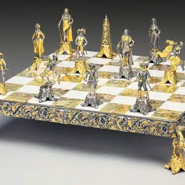 Ensemble "Louis XIV le Roi Soleil II" Echiquier et Jeu d'Echecs en Bronze, Onyx et Or 24 Carats