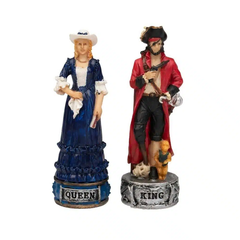 Set Pirati II Scacchiera in Legno e Scacchi in Resina Dipinti a Mano - immagine 13