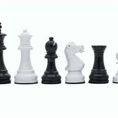Set di Scacchi "Staunton Classico" in Legno Laccato Nero e Bianco