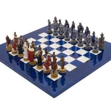 Set Camelot Re Artù VIII Scacchiera in Legno d'Acero Blu e Set di Scacchi in Resina