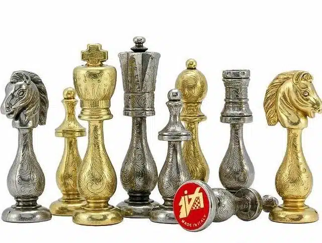Jeu d'Echecs en Métal Plaqué Or et Argent "Arabic Style"