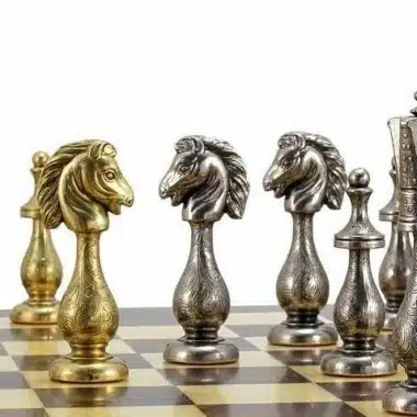 Jeu d'Echecs en Métal Plaqué Or et Argent