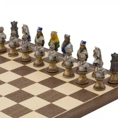 Jeu d'Echecs en Résine Peint à la Main