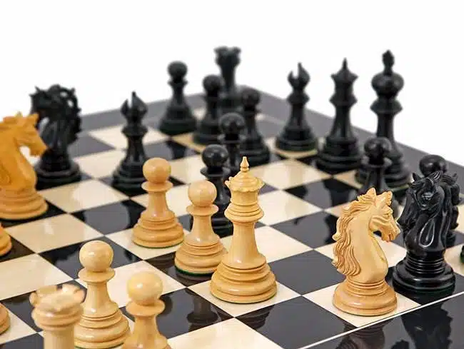 Jeu d'Echecs "Constantine" en Bois d'Ebène