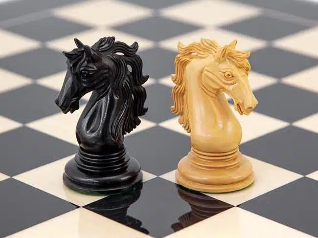Jeu d'Echecs "Constantine" en Bois d'Ebène