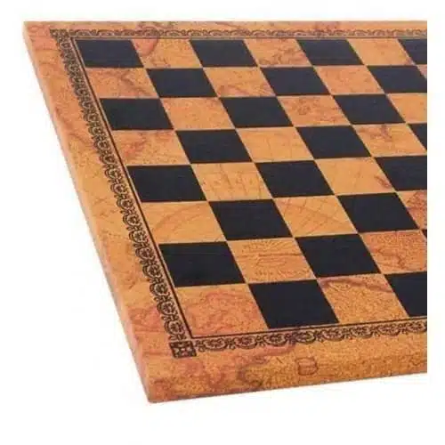 Scacchiera Marrone in Similpelle e Set di Scacchi Staunton in Legno e Metallo - immagine 11