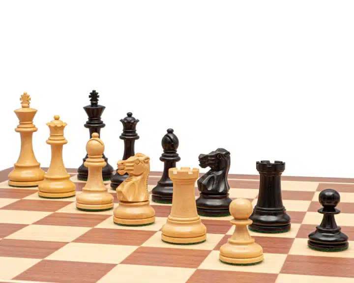 Jeu d'Échecs Anglais en Bois de Buis et Bois de Buis ébonisé