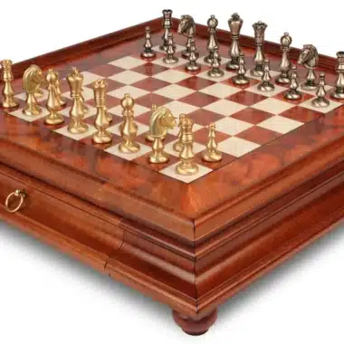 Jeu d'Échecs Oriental - Échiquier en bois de Bruyère et Bois d'Orme avec tiroir & Pièces en laiton massif