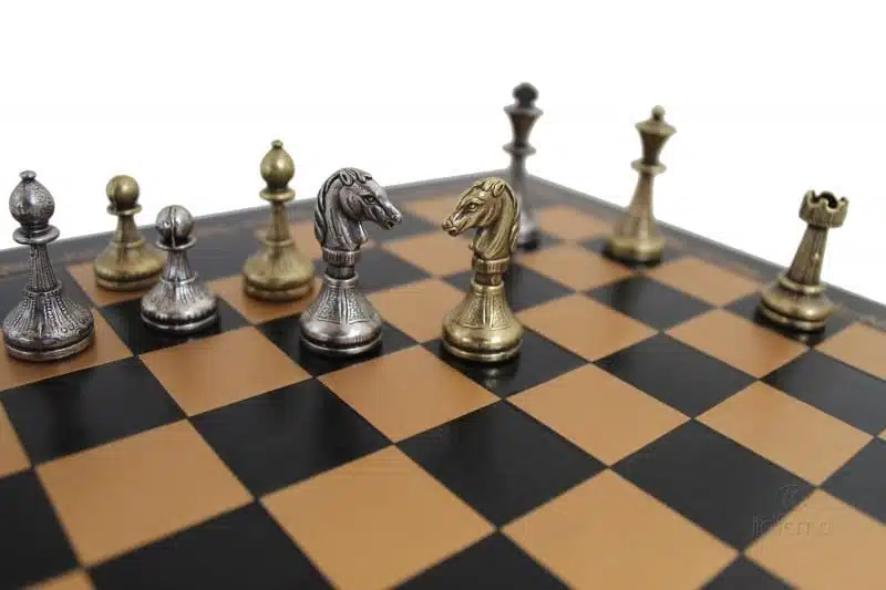 Jeu d'Échecs Cute Flowered - Échiquier en similicuir & Pièces en métal