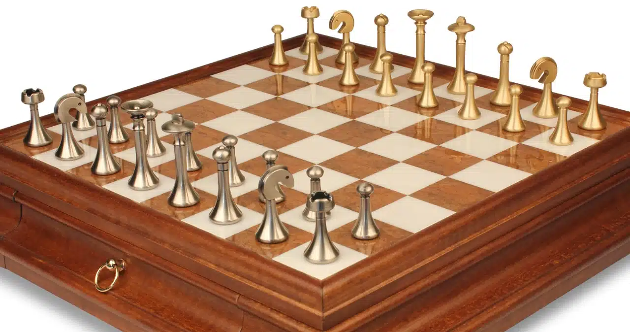 Jeu d'Échecs Contemporain - Échiquier en bois et Albâtre de Toscane avec tiroir & Pièces en laiton