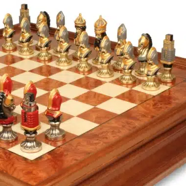 Jeu d'Échecs Moncada - Échiquier en bois de Bruyère et Bois d'Orme avec tiroir & Pièces en métal peintes à la main