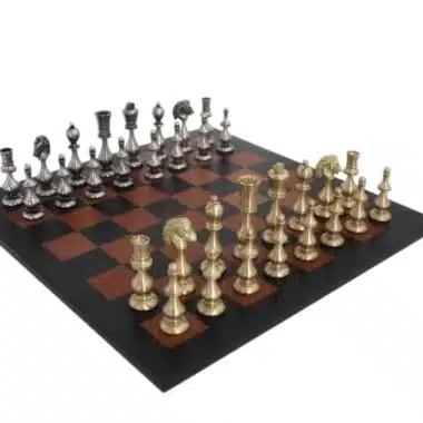Set di Scacchi Grande Orientale in Ottone Massiccio e Scacchiera in Vera Pelle
