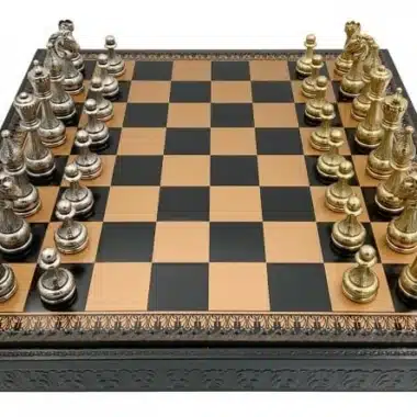 Set di Scacchi Fleuri - Scacchiera, Dama & Backgammon in Similpelle Oro / Nero con Vano Portapezzi & Scacchi in Metallo