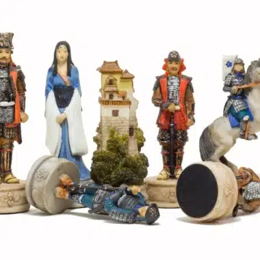 Alternative view of Set di Scacchi Samurai in Resina Dipinto a Mano e Scacchiera in Similpelle Dorata e Blu