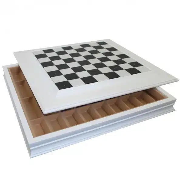Set di Scacchi Grande in Legno e Metallo Nero e Bianco & Scacchiera in Marmo e Legno Laccato con Vano Portapezzi - immagine 2