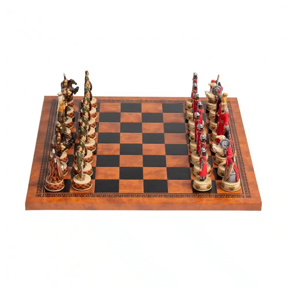 Set di Scacchi Guerra d'Indipendenza Scozzese in Resina con Scacchiera in Similpelle - immagine 10