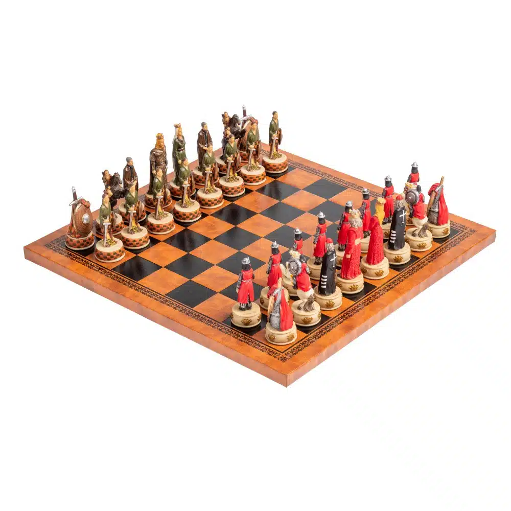 Set di Scacchi Guerra d'Indipendenza Scozzese in Resina con Scacchiera in Similpelle - immagine 12