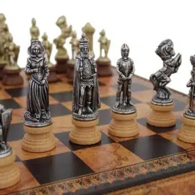 Alternative view of Set di scacchi Mary Stuart - Scacchiera, Dama e Backgammon in Similpelle con Vano Portapezzi & Scacchi in Metallo e Legno