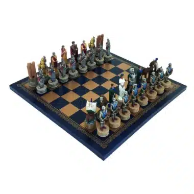 Set di Scacchi in Resina Mitologia Greca: La Battaglia di Troia e Scacchiera in Similpelle Dorata e Blu