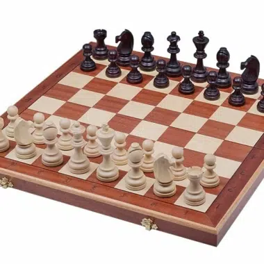 Set di Scacchi e Scacchiera Pieghevole in Legno con Vano Portapezzi