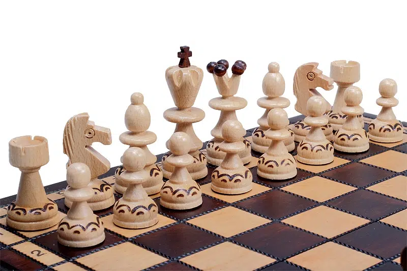 Set di Scacchi Pieghevole in Legno - immagine 4