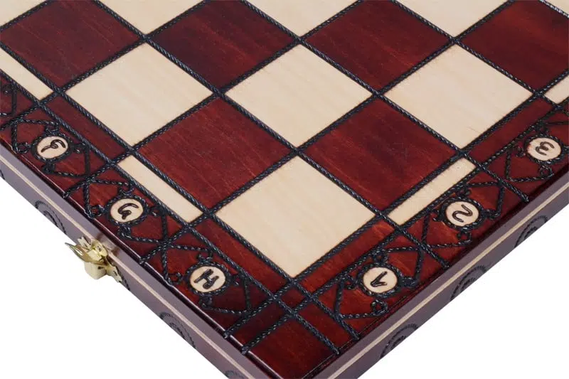 Scacchiera Pieghevole e Set di Scacchi in Legno con Vano Portapezzi - immagine 7