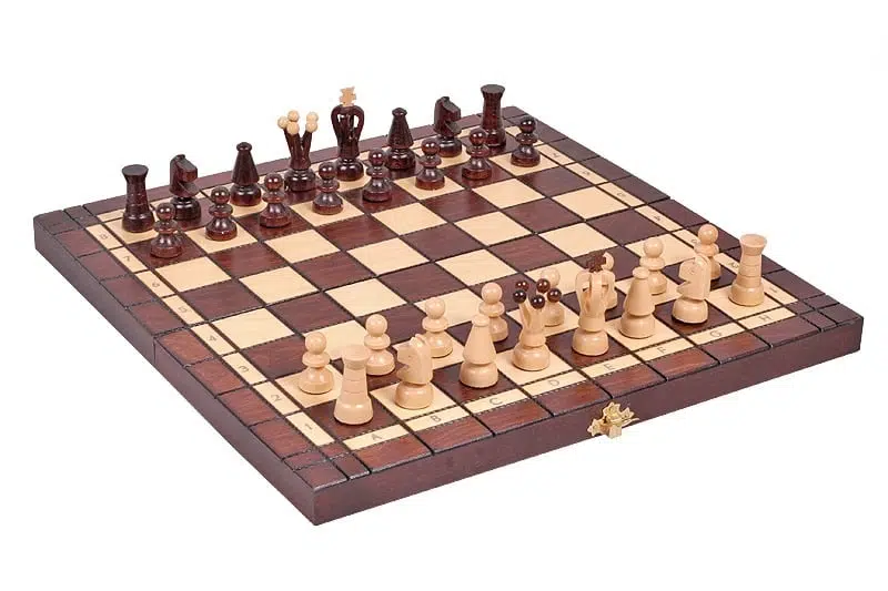 Set di Scacchi e Dama Pieghevole in Legno