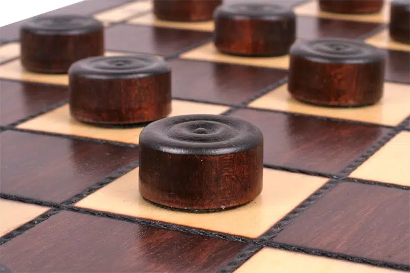 Set di Scacchi e Dama Pieghevole in Legno - immagine 10