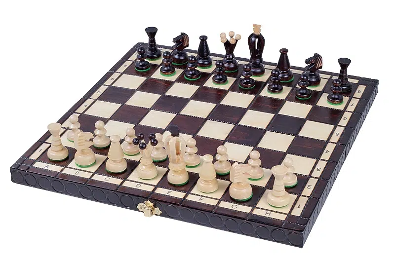 Set di Scacchi e Scacchiera in Legno Pieghevole con Vano Portapezzi