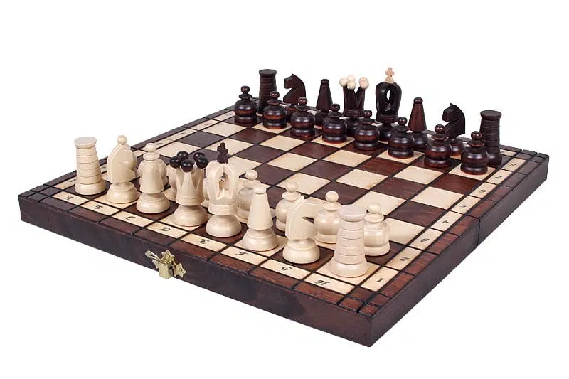 Set di Scacchi in Legno Ornato Pieghevole - 31x31 cm