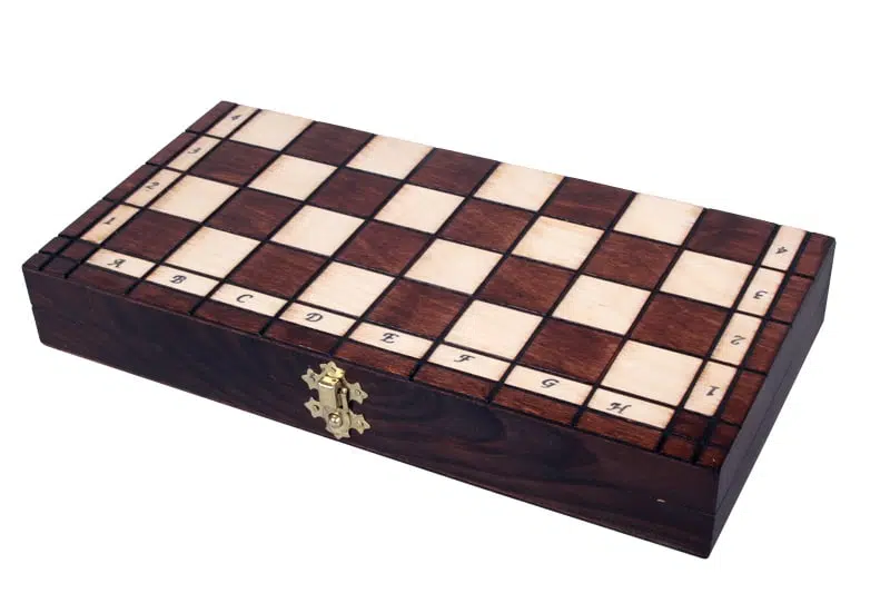 Set di Scacchi in Legno Ornato Pieghevole - 31x31 cm - immagine 9