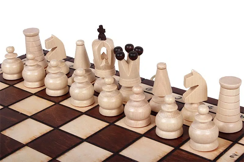 Set di Scacchi in Legno Ornato Pieghevole - 31x31 cm - immagine 4