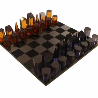 Set di Scacchi Cilindrico e Scacchiera in Plexiglas con Portapezzi