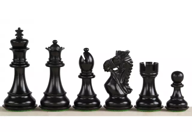 Pièces d'Échecs en Bois de Buis et Ébonisé